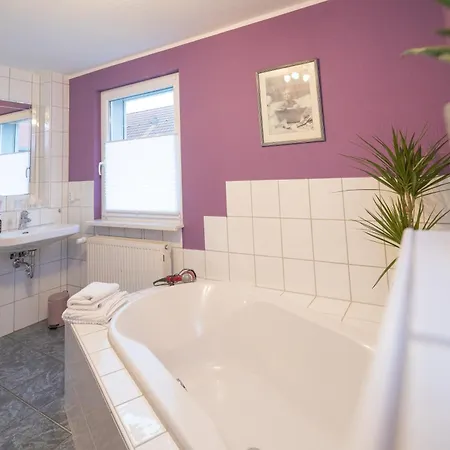 Ferienwohnung In Ruhigem Viertel Rhodt unter Rietburg Zewnętrze zdjęcie